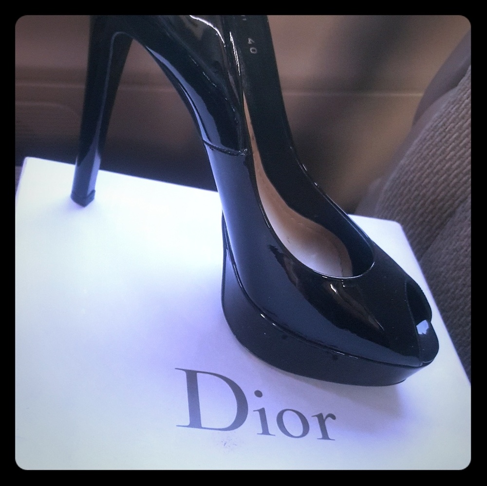 CHRISTIAN DIOR patent leather peep toe heels